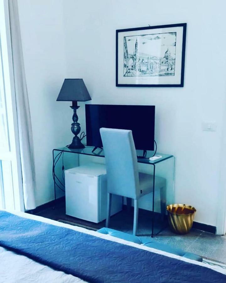 B&B Charme Centre-Ville Artistic & Literary Rooms Palermo Luaran gambar