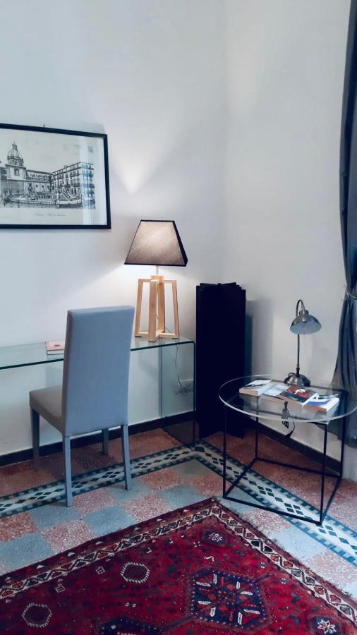 B&B Charme Centre-Ville Artistic & Literary Rooms Palermo Luaran gambar