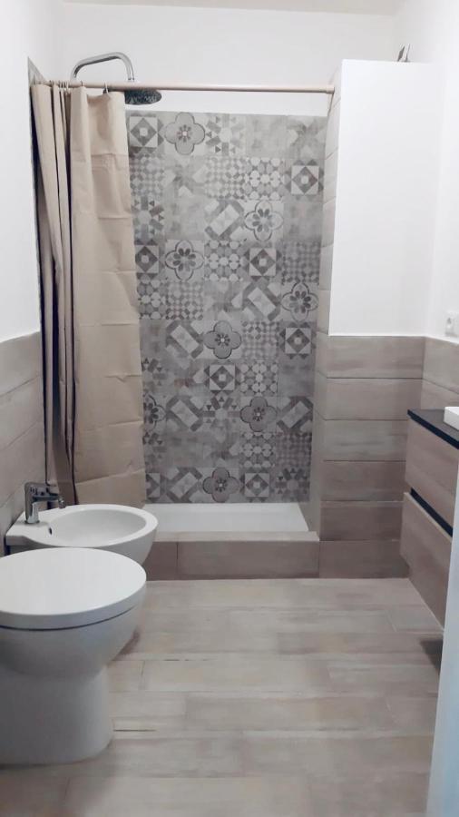 B&B Charme Centre-Ville Artistic & Literary Rooms Palermo Luaran gambar
